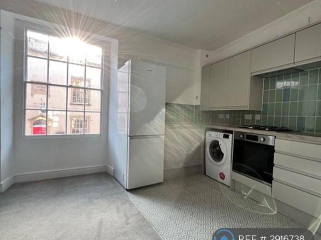 Apartment for rent in Stokes Croft, Feckenham