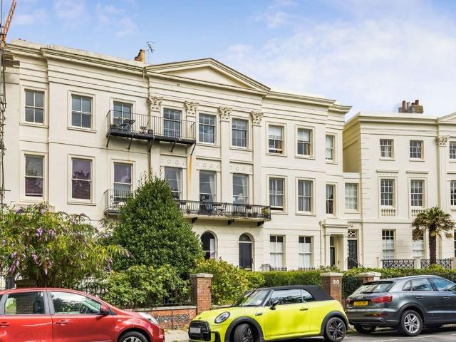 Studio for rent in Brunswick, Brighton & Hove