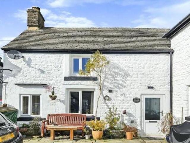 House for sale in Charlesworth, East Midlands