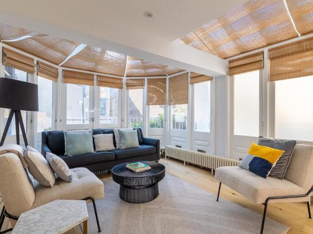 House for rent in Knightsbridge, Greater London