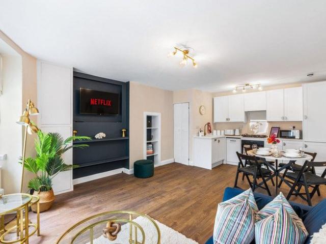 Apartment for rent in Brunswick, Brighton & Hove