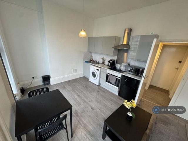 Apartment for rent in Brunswick, Brighton & Hove