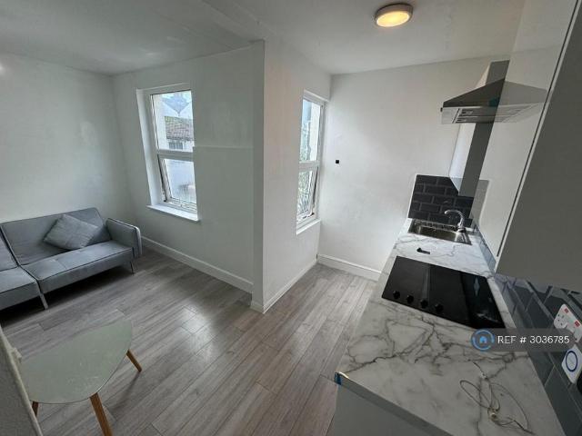 Apartment for rent in Brunswick, Brighton & Hove