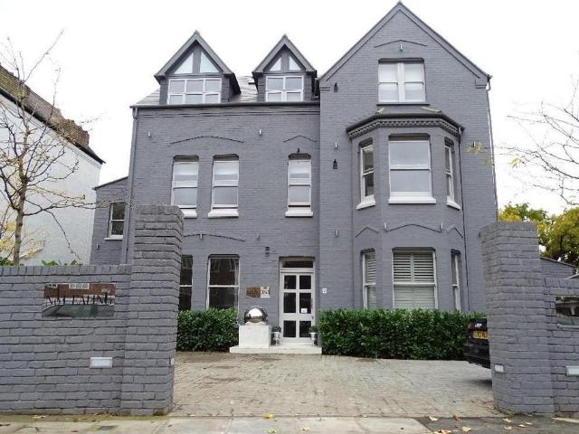 Apartment for rent in London Borough of Ealing, Perivale