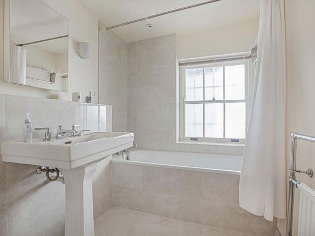 Apartment for rent in Knightsbridge, Isle Of Man