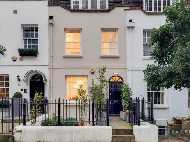 House for rent in Knightsbridge, Greater London