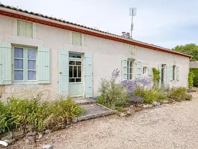 Maison vente à Saintes, Montpellier-de-médillan