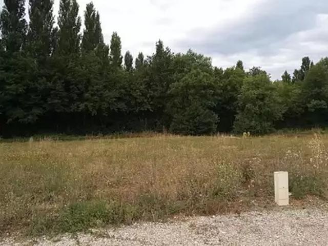 Terrain vente à Saintes, Montpellier-de-médillan