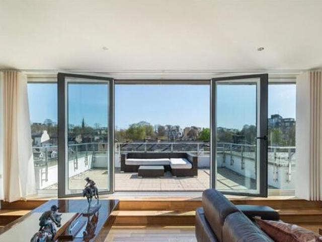 House for sale in Harrogate, North Yorkshire