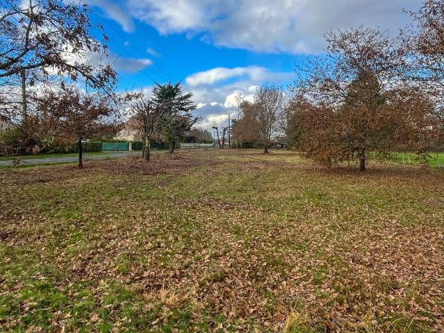 Terrain vente à Périgueux, Montpon-ménestérol