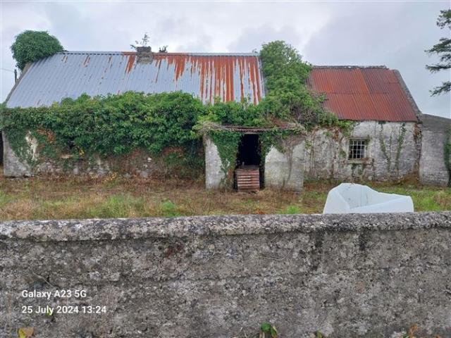 Terraced House for sale in Kilbeggan, North Tipperary