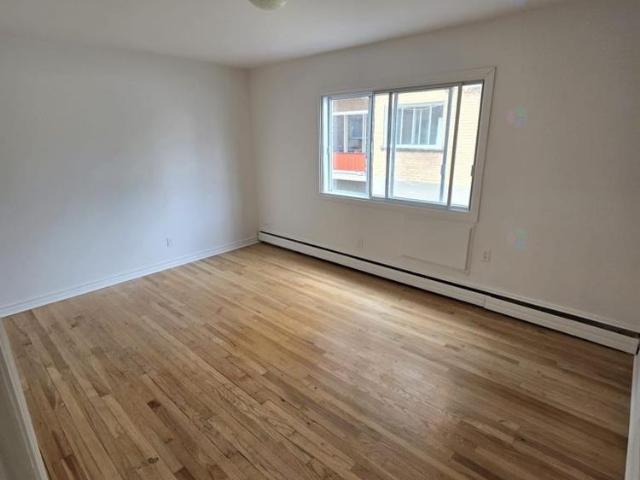 Apartment for rent in St. Leonard's, Quebec
