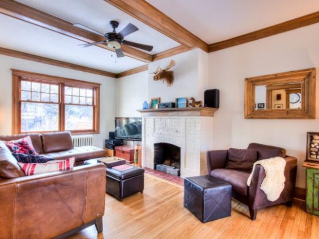 House for rent in Mont-royal, Quebec