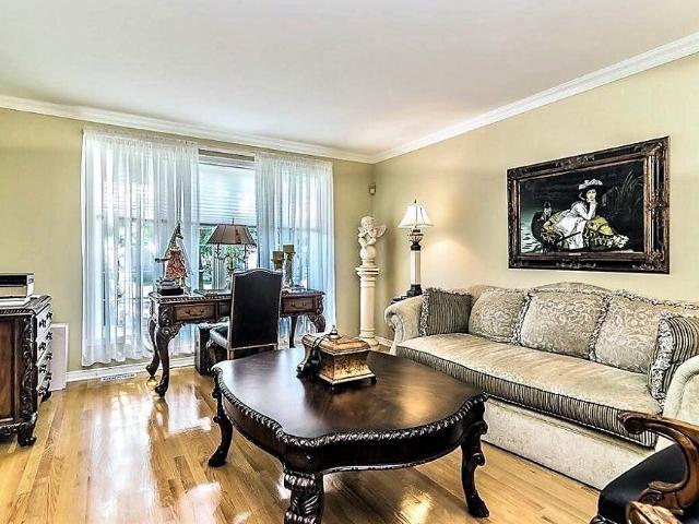 House for rent in Kirkland, Quebec