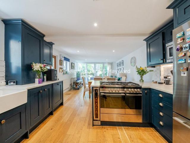 Apartment for rent in Streatham Hill, Greater London
