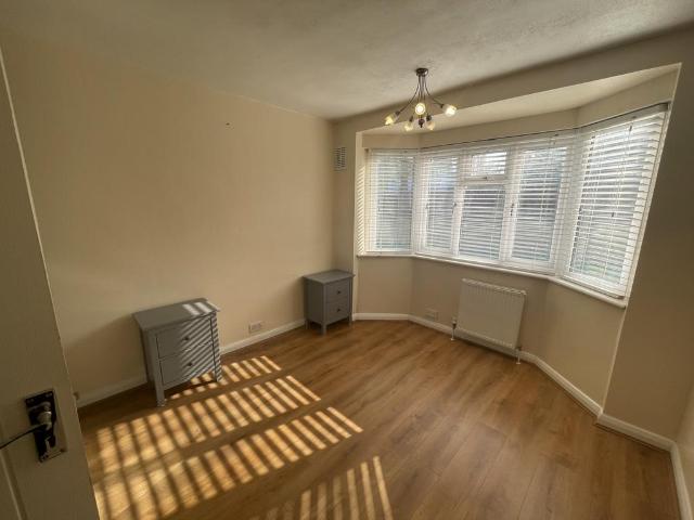 Apartment for rent in Colindale, Greater London