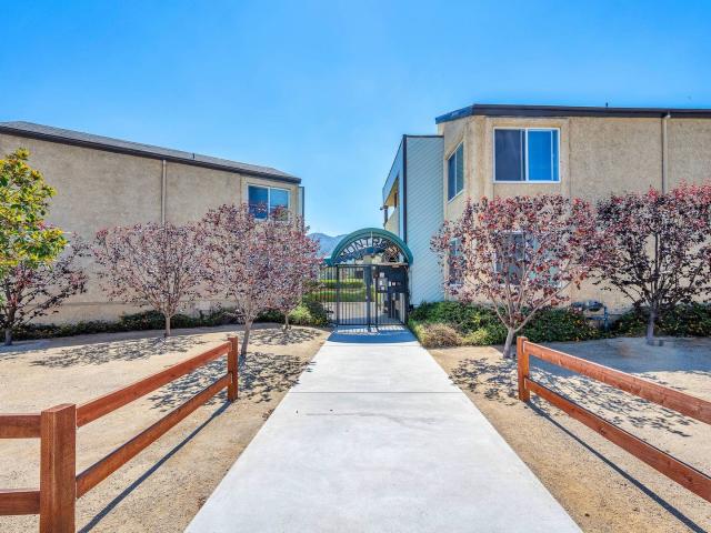 Apartment for rent in California