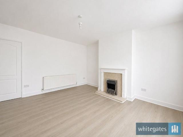 House for rent in Calderstones