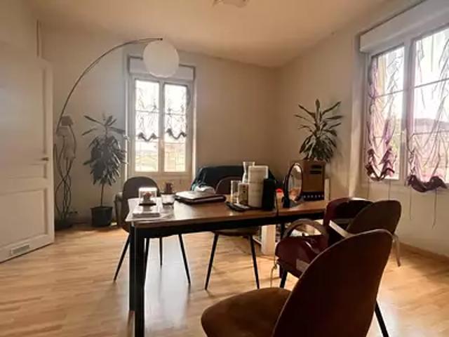 Maison vente à La Flèche, Château-du-loir
