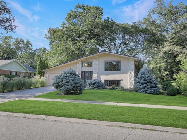 House for sale in Barrington, Illinois