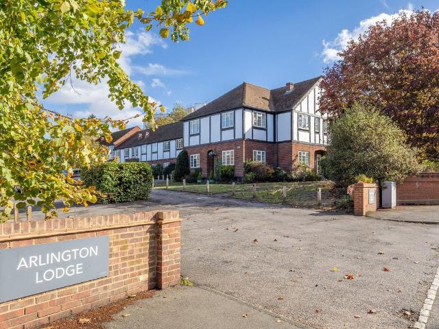 House for rent in Weybridge, Elmbridge
