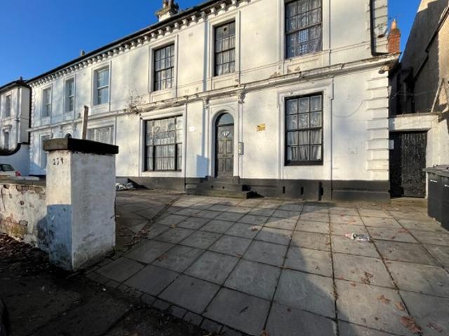 Studio for rent in Ladywood, West Midlands