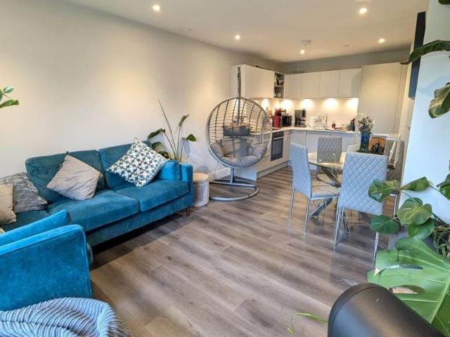 Apartment for rent in Sheerwater, Woking
