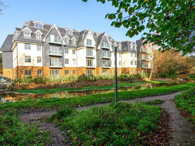 Apartment for rent in Sheerwater, Woking