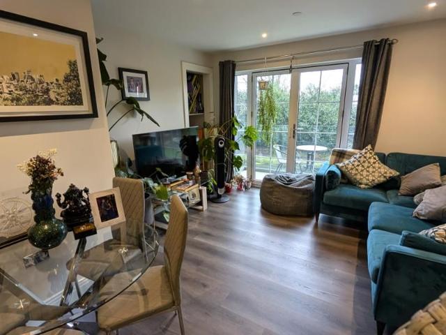 Apartment for rent in Sheerwater, Woking