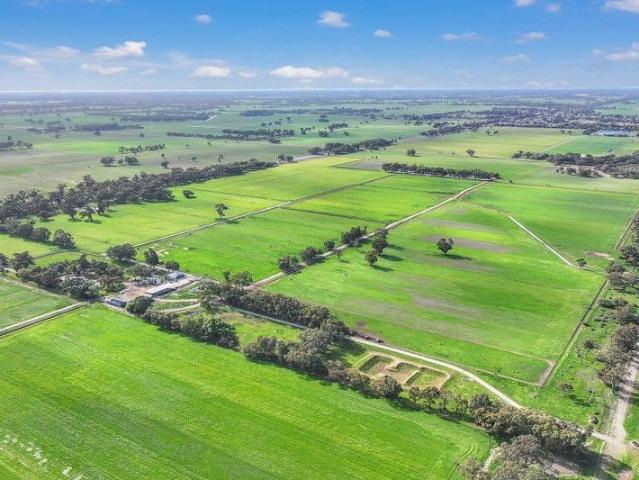 Acreage for sale in Strathmerton, Victoria