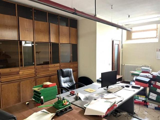 Ufficio in affitto a Monza, Lombardia