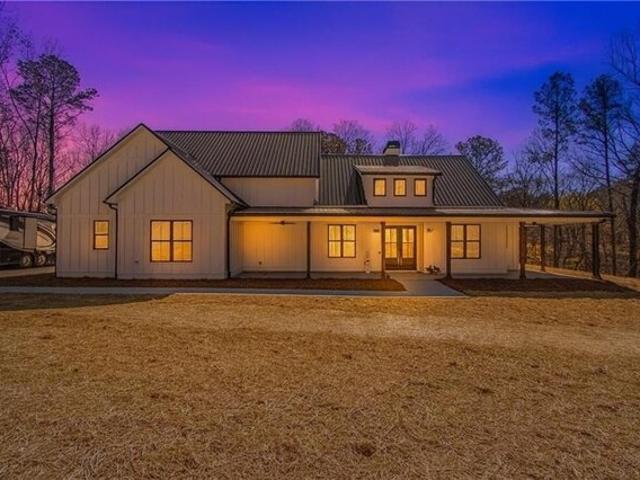House for sale in Canton