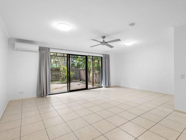 Townhouse for rent in Kings Creek, Queensland