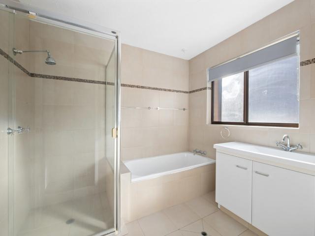 Apartment for sale in Kings Creek, Queensland