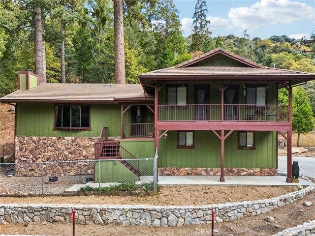 House for sale in Cedarpines Park, California