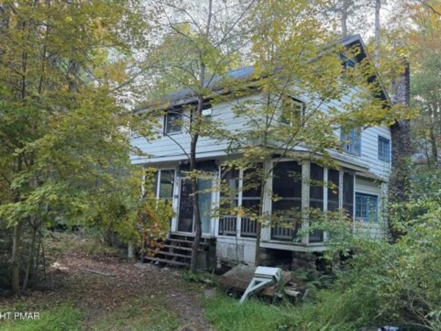 House for sale in Blakeslee, Pennsylvania