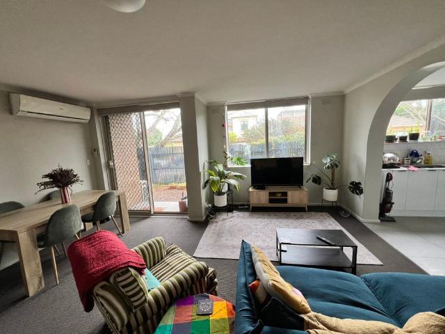 Room for rent in Camerons Creek, Victoria