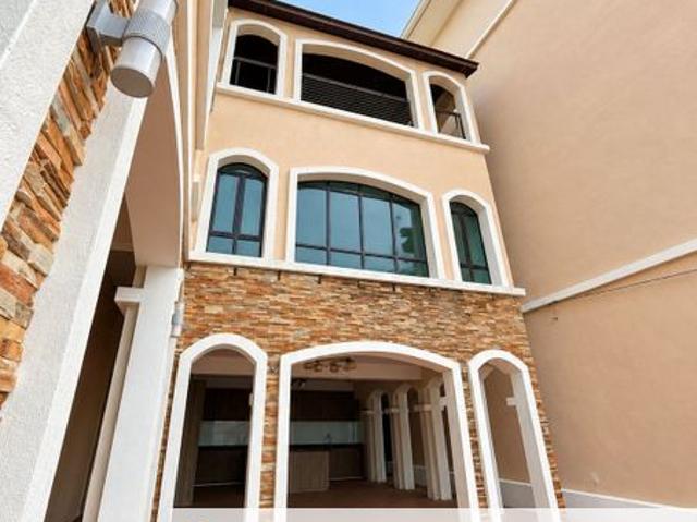 House for sale in Moonlight Bay, George Town