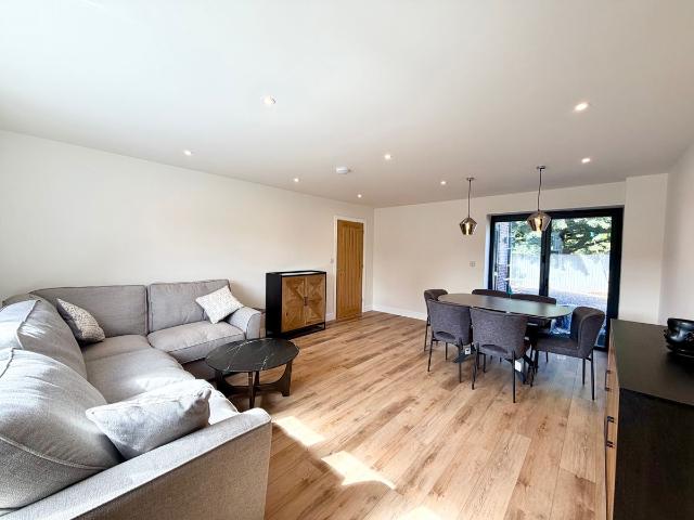 Apartment for rent in East End, Stoke St. Michael