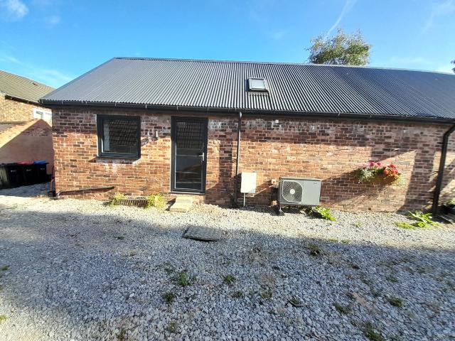 Studio for rent in Elton, Cheshire