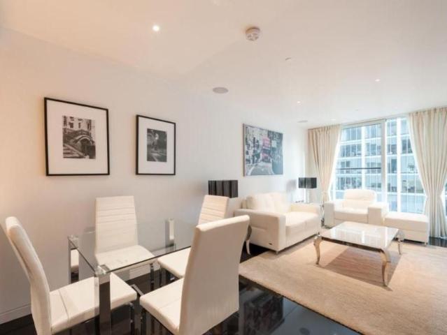 Apartment for rent in Lyons, Greater London