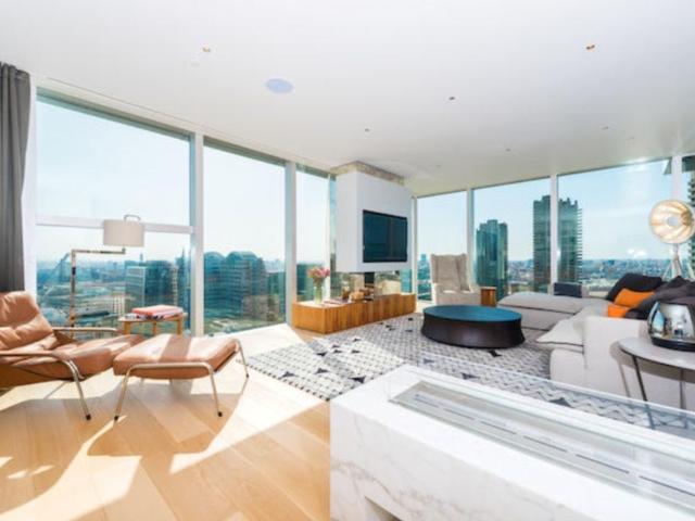 Apartment for rent in Lyons, Greater London