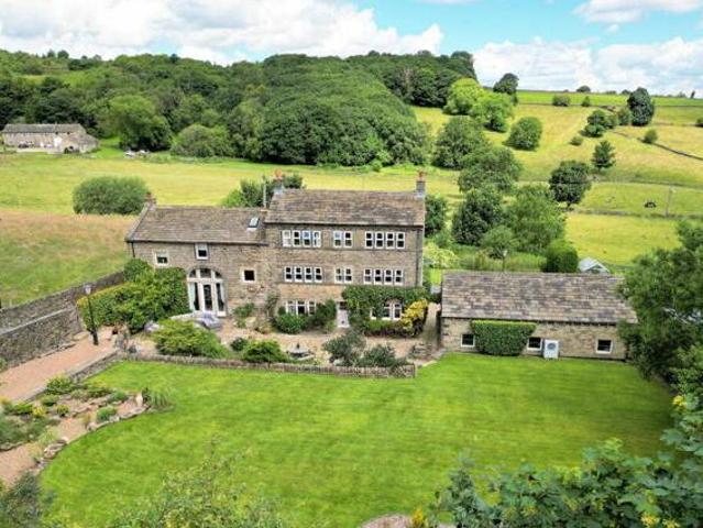 House for sale in Holmfirth, West Yorkshire