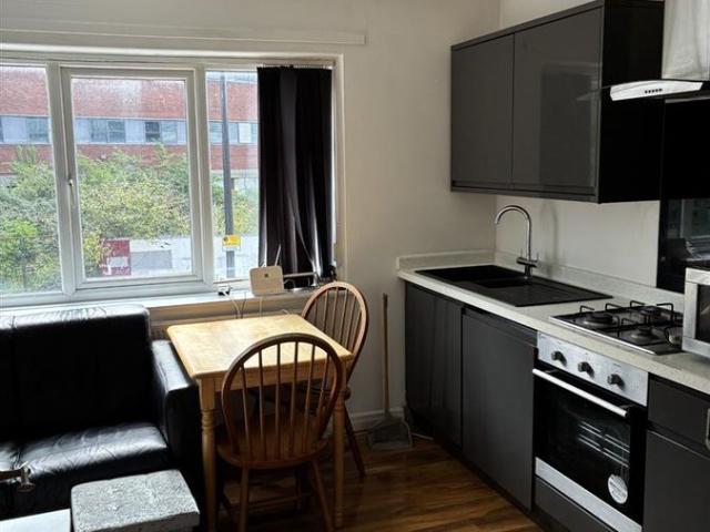 Apartment for rent in Avenham, Higher Bartle