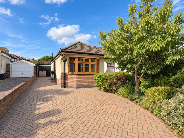 House for rent in London Borough of Havering, Greater London