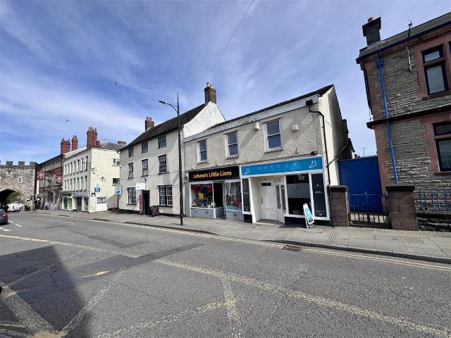 Apartment for rent in Deans Hill, Wales