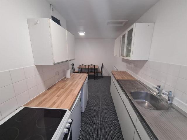Apartment for rent in Greaves, Bare