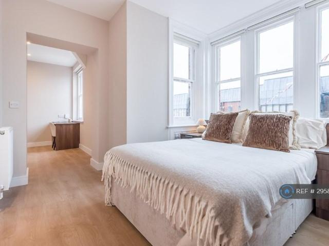 House for rent in Roby Mill, Lancashire