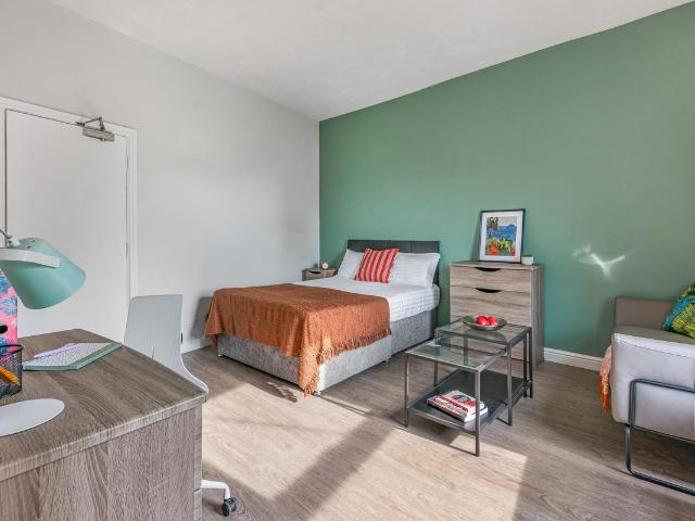 Apartment for rent in Hyde Park, West Yorkshire