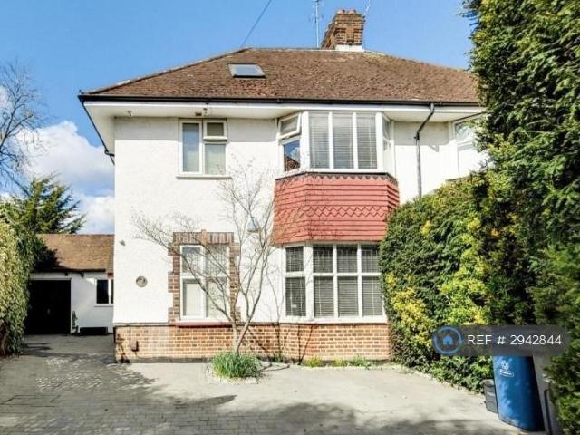 House for rent in Pinner, Greater London